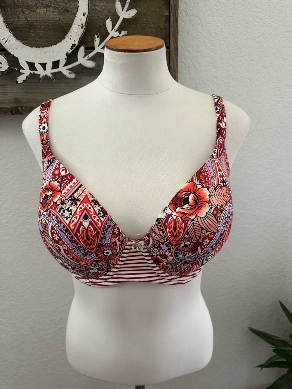 Soma Embraceable Full coverage Red Patterned underwire Bra size 36DD NWT